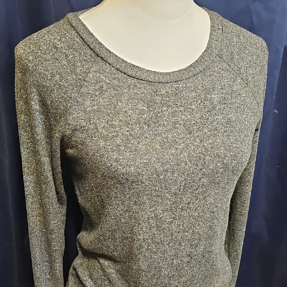 Moondancw Women's Gray Sweater Size Xs